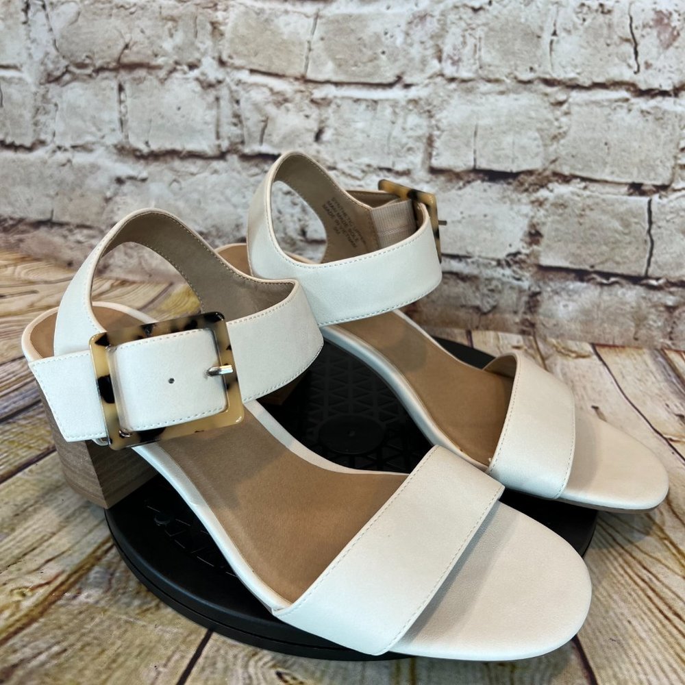 LOFT White Open Toe Adjustable Thick Ankle Straps Wood Style Block Heels 9 M